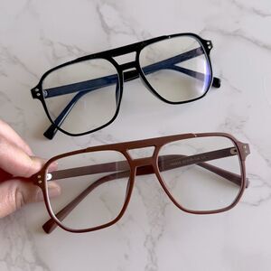 ⭕️ 2 Glasses Black and Brown